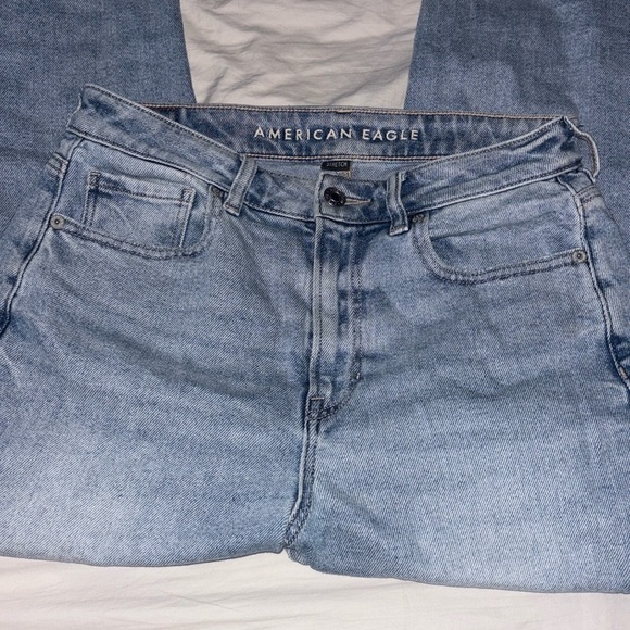 American Eagle Jeans - Picture 2 of 4